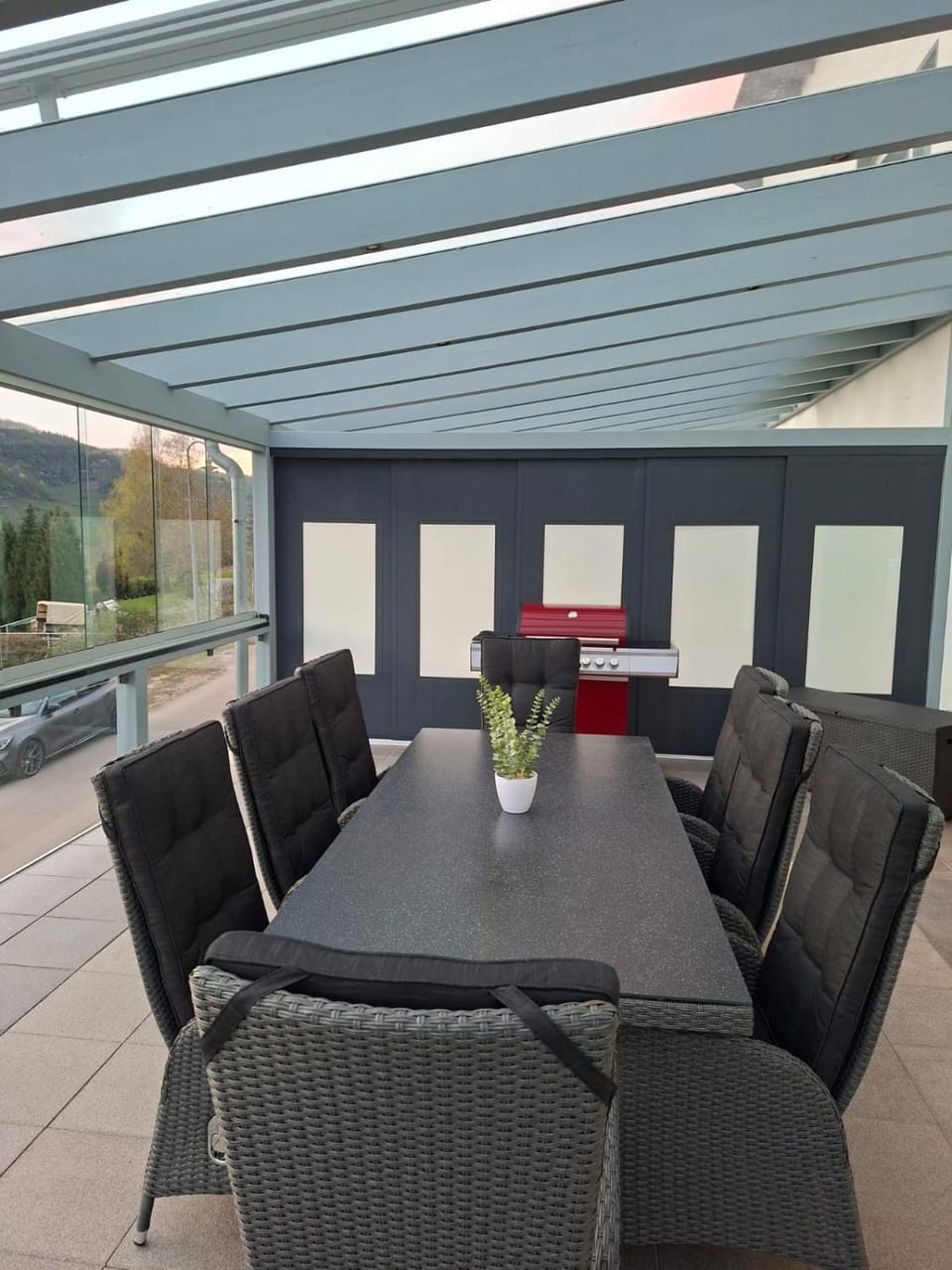 BBQ facilities, Balcony/Terrace, Seating area, Dining area