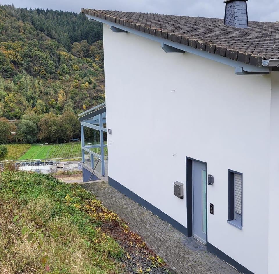 Property building, Facade/entrance