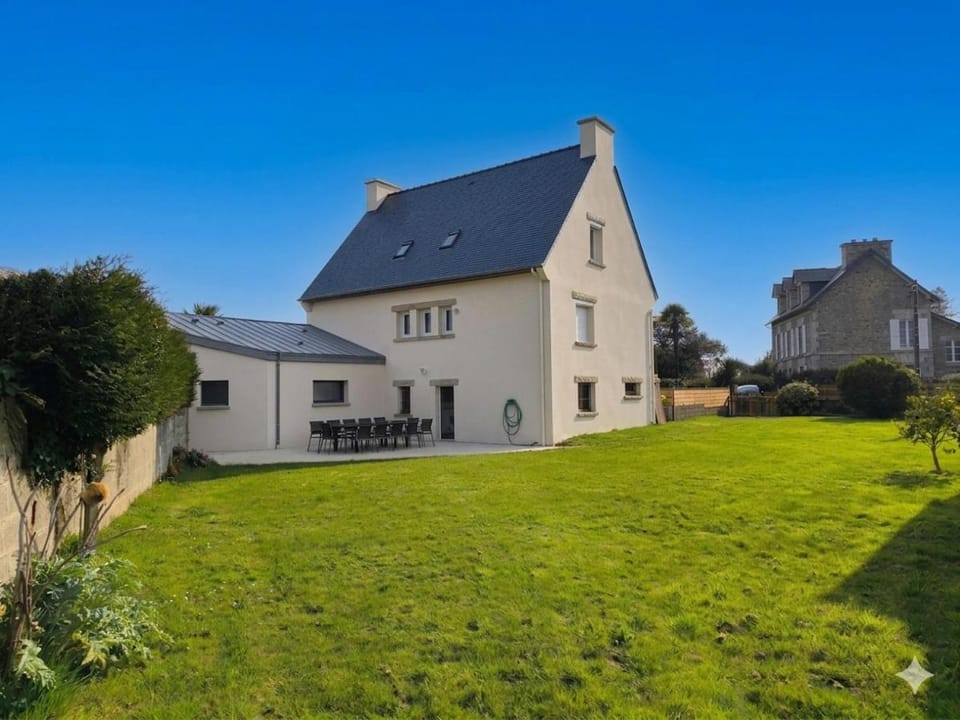 12 pers, grand jardin, plages 6 min, proche St-Malo - Maison Élanore House in Brittany