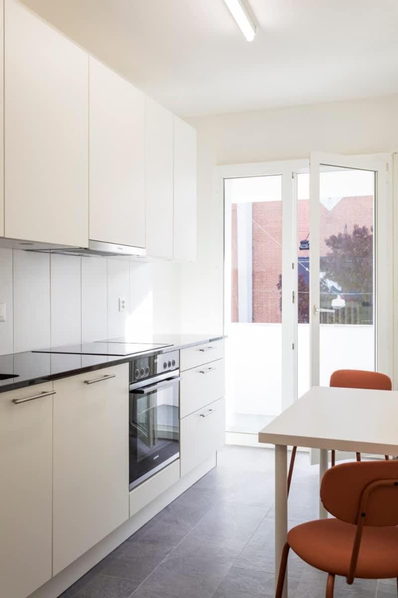Modern appt opposite theatre, 7 min walk to Messe Apartment in Basel