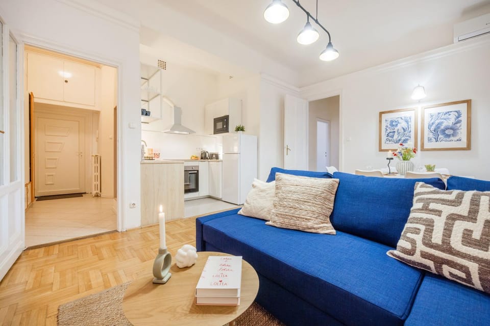 Magnificent 3BR with Balcony by Dohany Synalogue Apartment in Budapest