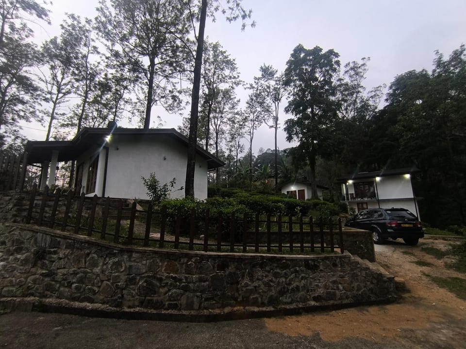 The Green Lush Hotel in Central Province