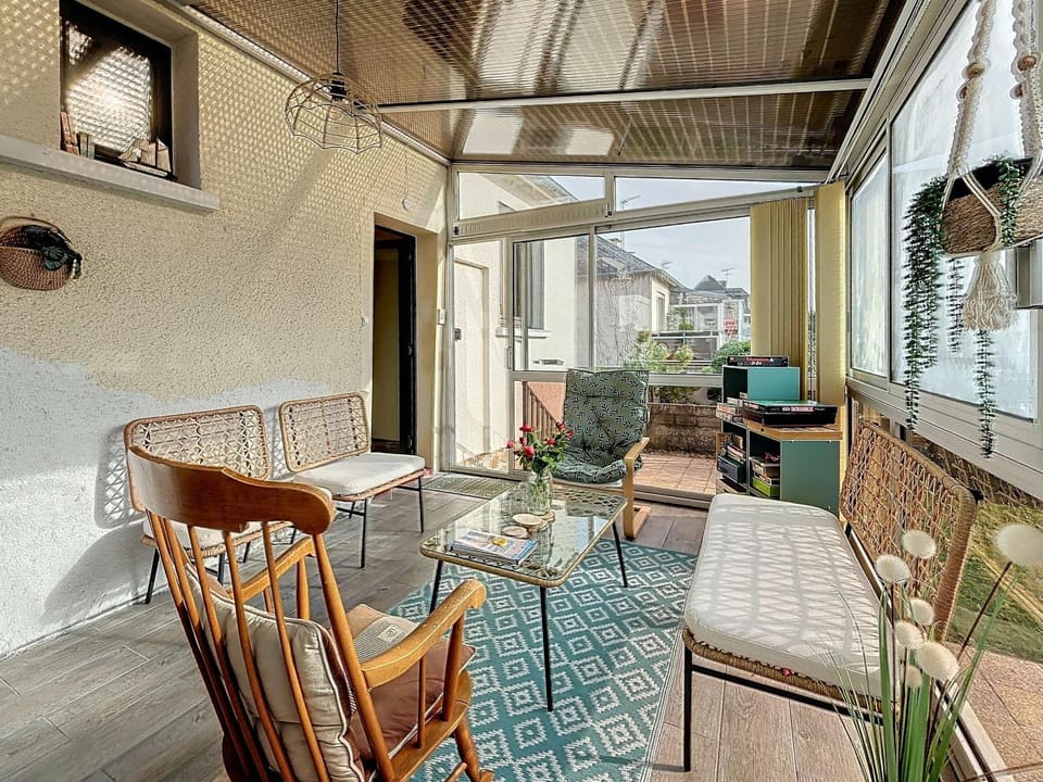Maison rénovée avec jardin, garage, parking et WiFi gratuit - FR-1-361-558 House in Granville
