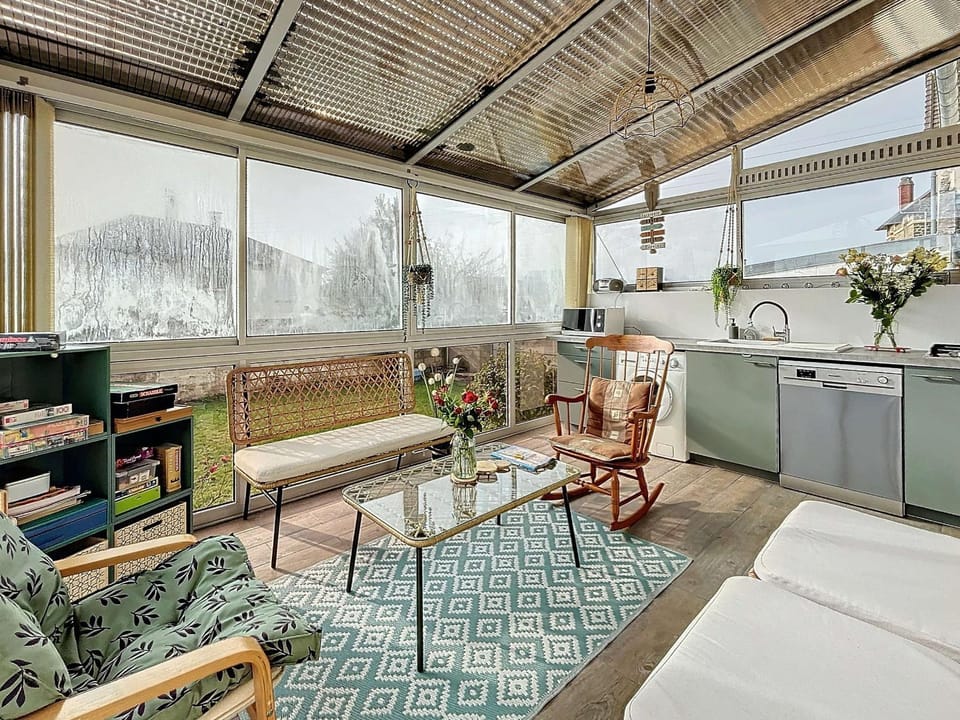 Maison rénovée avec jardin, garage, parking et WiFi gratuit - FR-1-361-558 House in Granville