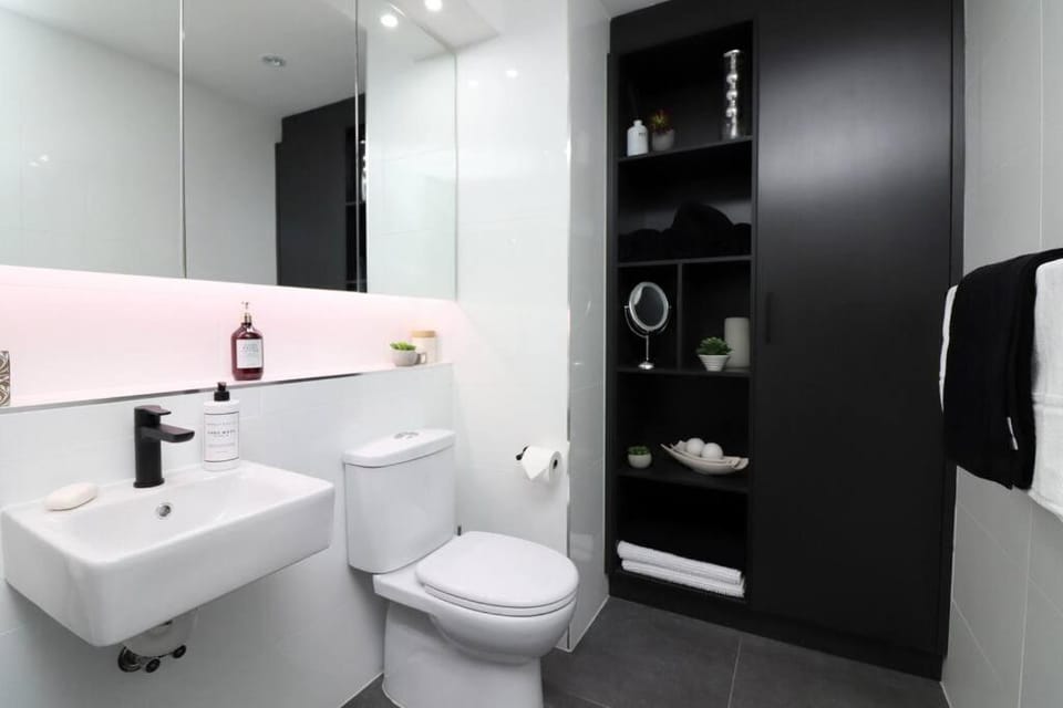 Hidden Gem Apartments by Ready Set Host Apartment in Melbourne