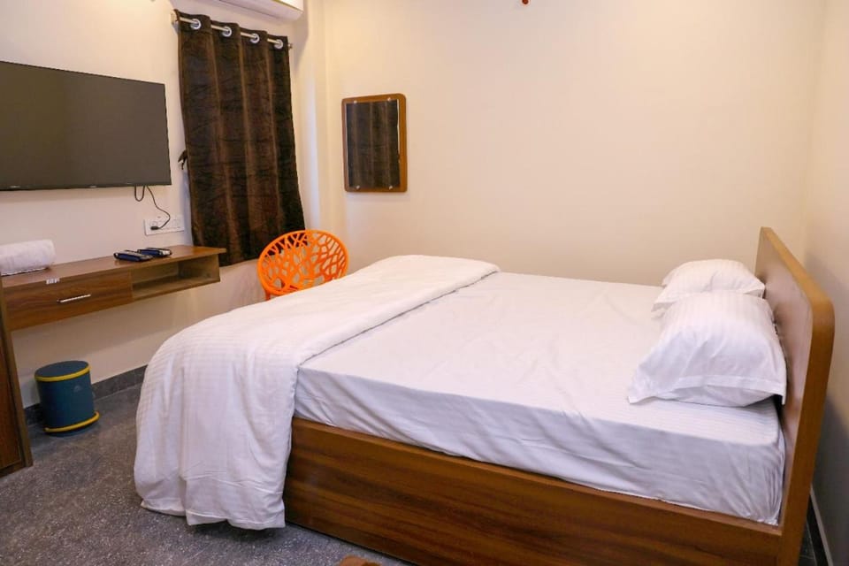 Kautilya Grand Luxury Rooms Apartment in Andhra Pradesh