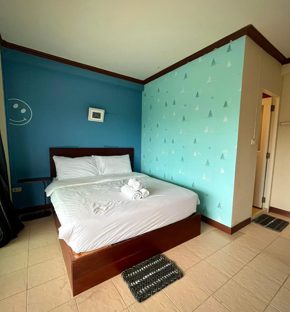 Beach House 24 Bed and Breakfast in Sala Dan