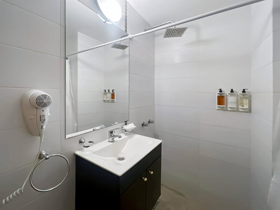 Shower, Toilet, Bathroom, hair dryier