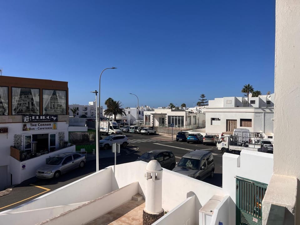 City view, Street view