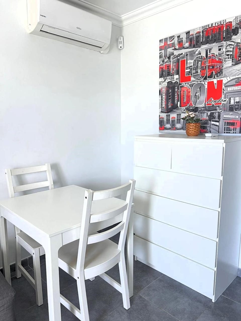 Dining area, air conditioner