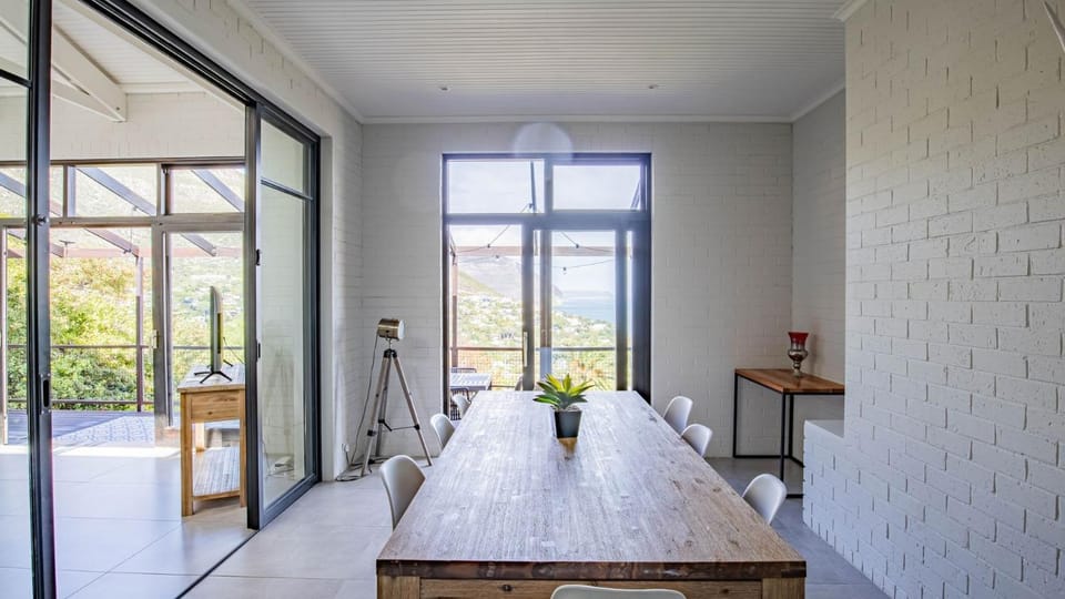 Sunset Bay Stay House in Cape Town