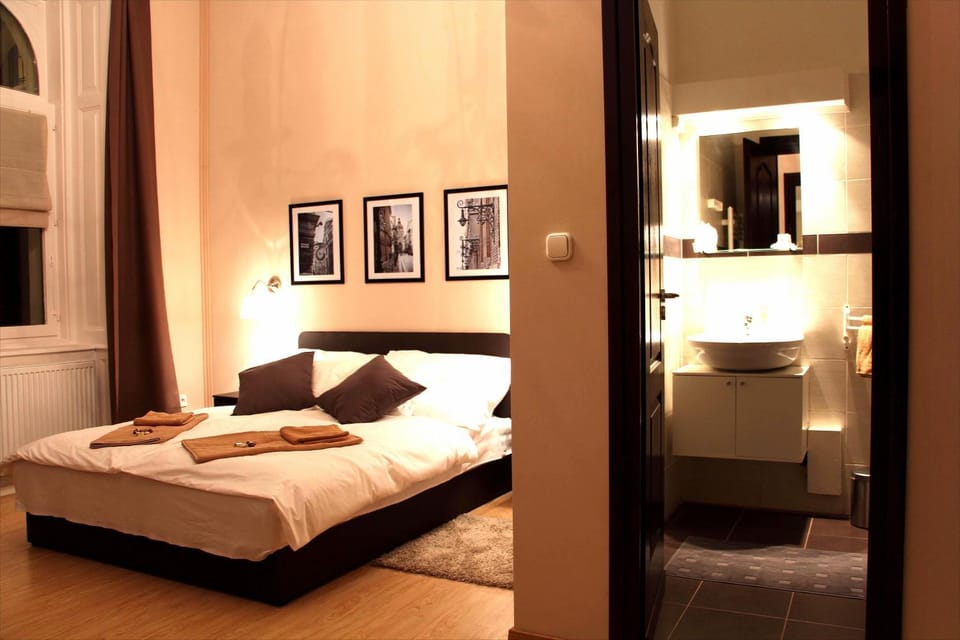 Shower, Bed, Bathroom, Bedroom