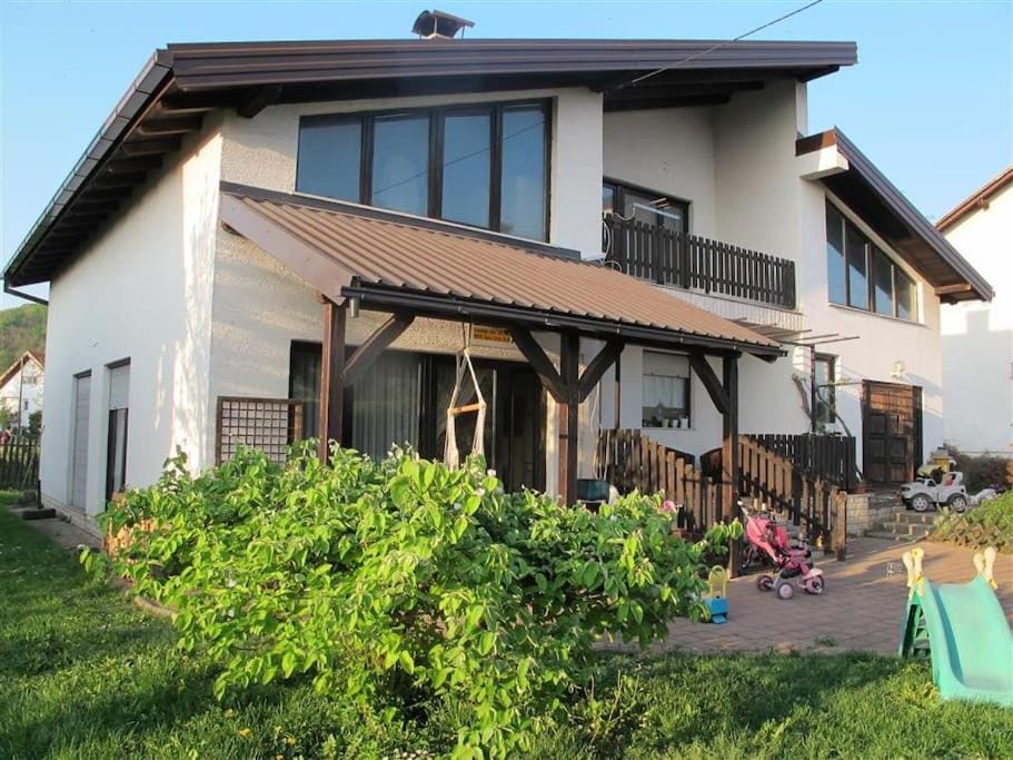 Ground floor homey apartment in a country home Apartment in Croatia