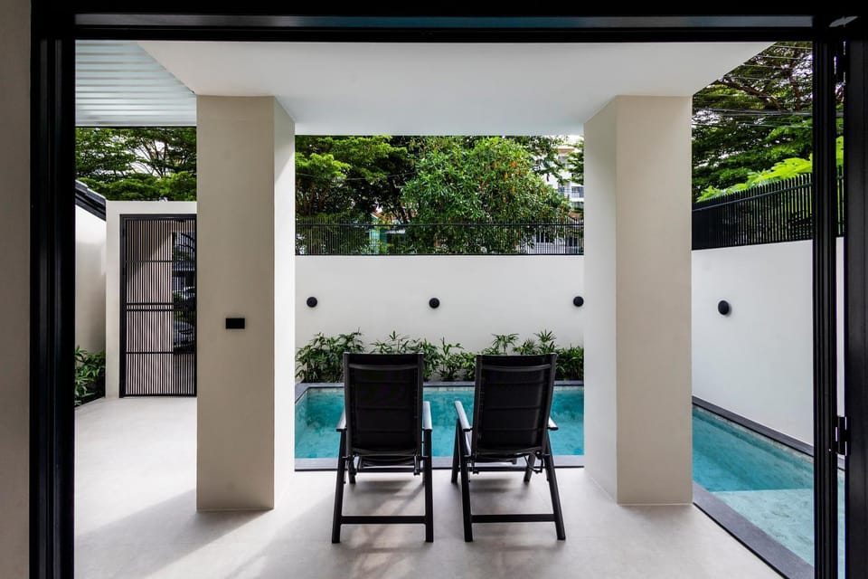 Pool view, Swimming pool