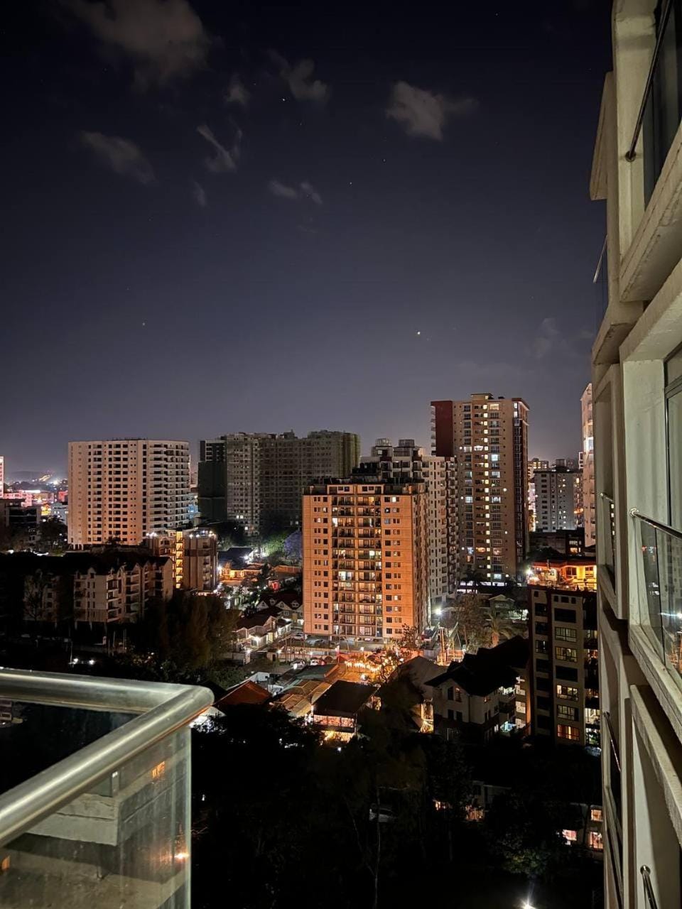 View (from property/room), Balcony/Terrace, City view