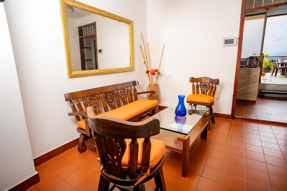 Communal lounge/ TV room