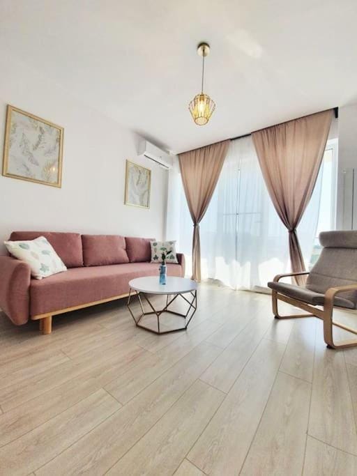 Oasis Beach Apartment Apartment in Constanța County