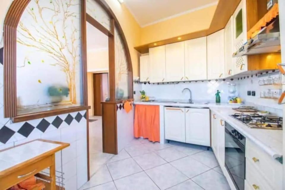 Kitchen or kitchenette, oven, stove