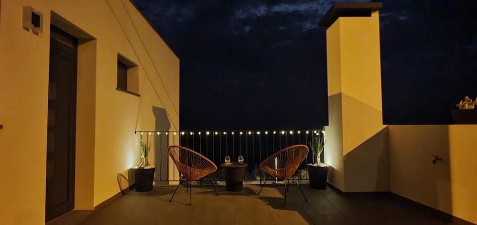 Night, Balcony/Terrace