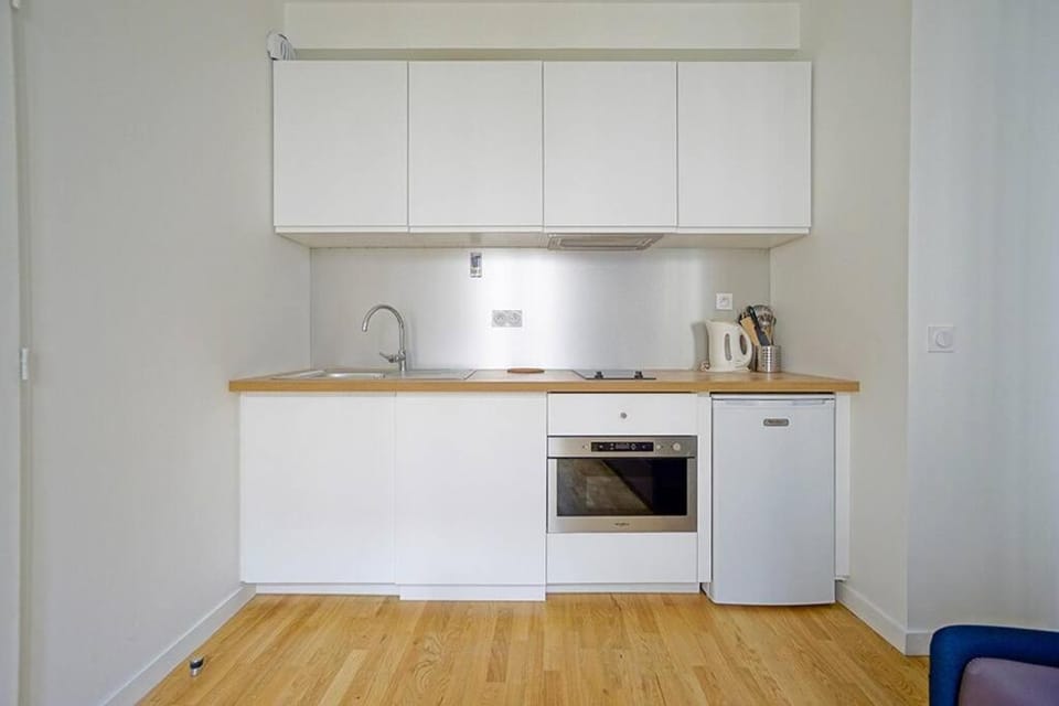 Grand Studio 2 pers République Bastille Paris 3 Apartment in Paris