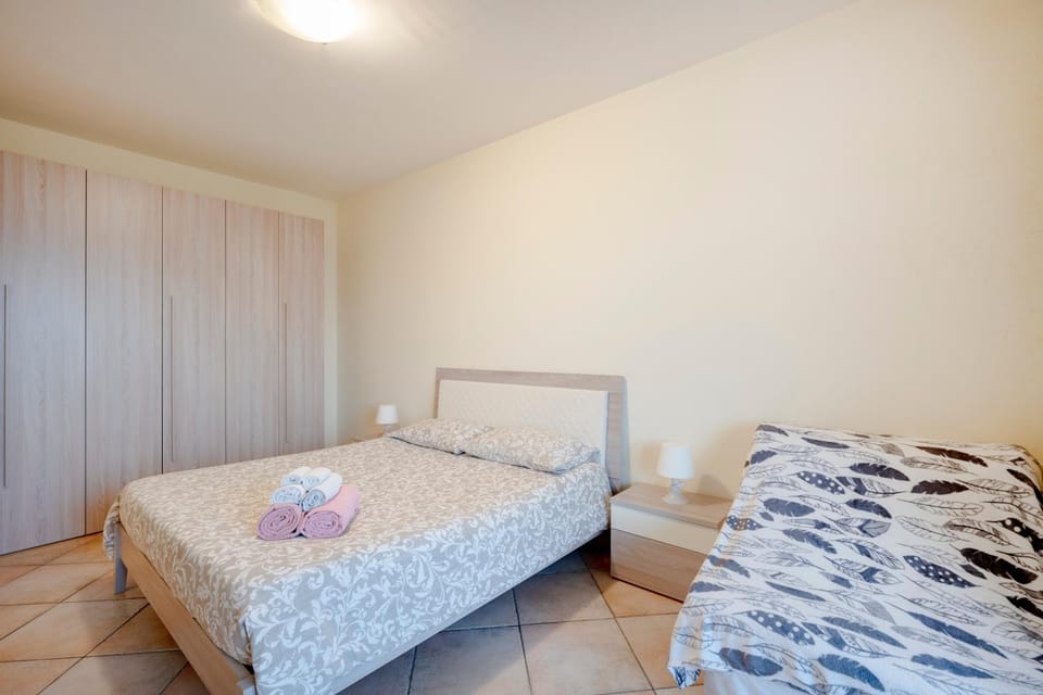 Property building, Living room, Bedroom