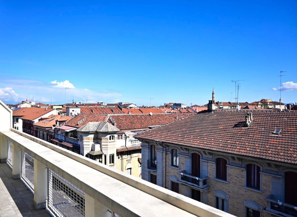 View (from property/room), Balcony/Terrace, Dining area