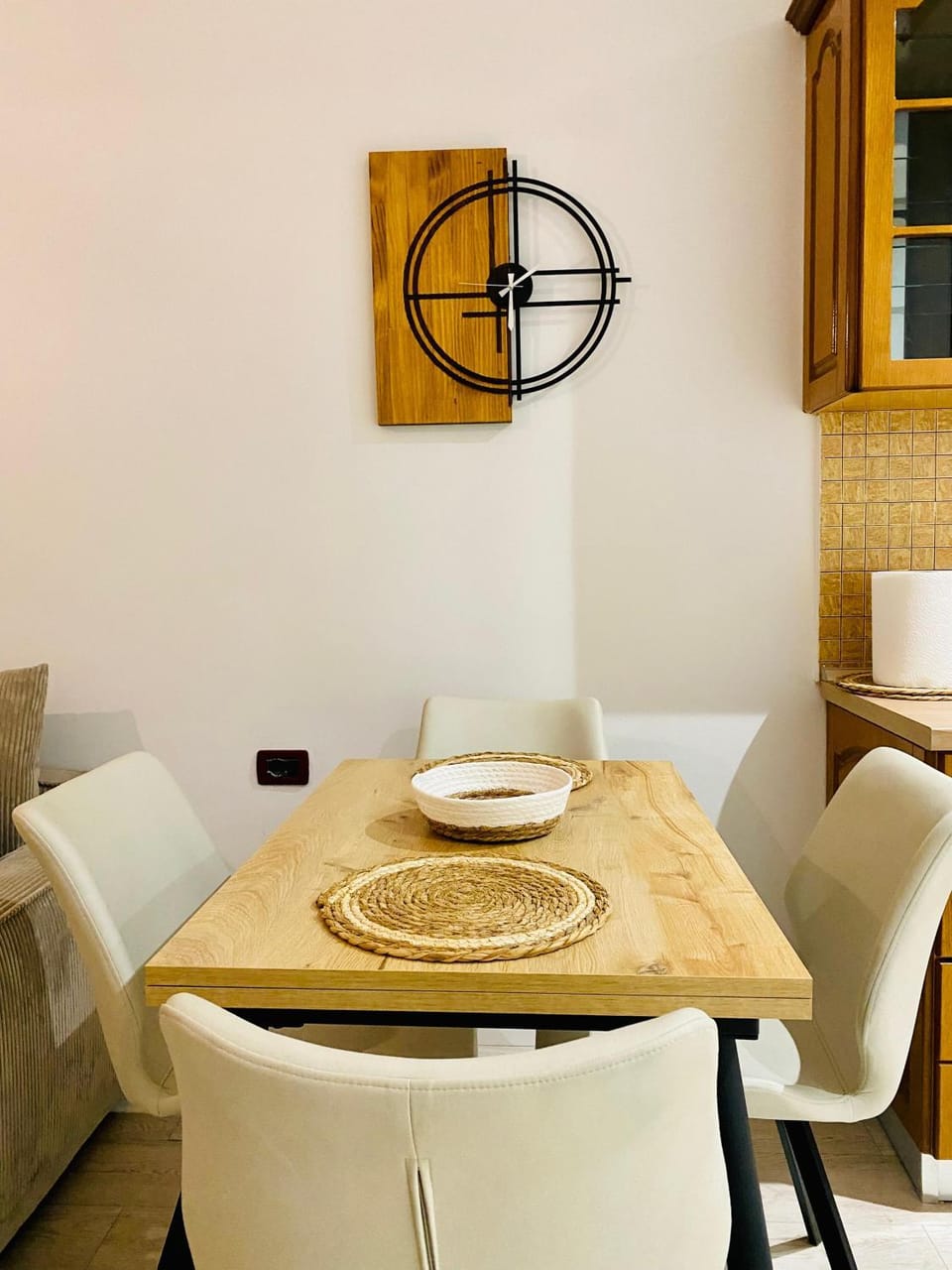 Boulevard Apartment Cozy Retreat with Easy Self-Check-Secure Lockbox Access Apartment in Vlorë