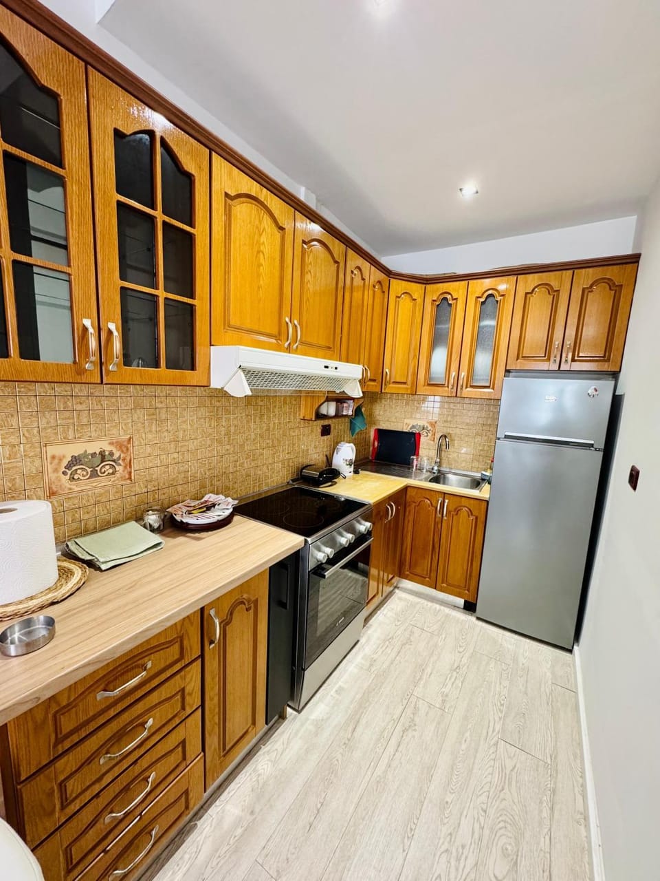 Boulevard Apartment Cozy Retreat with Easy Self-Check-Secure Lockbox Access Apartment in Vlorë