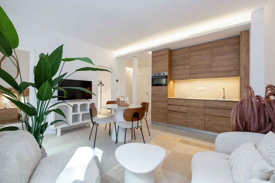 Kitchen or kitchenette, Living room