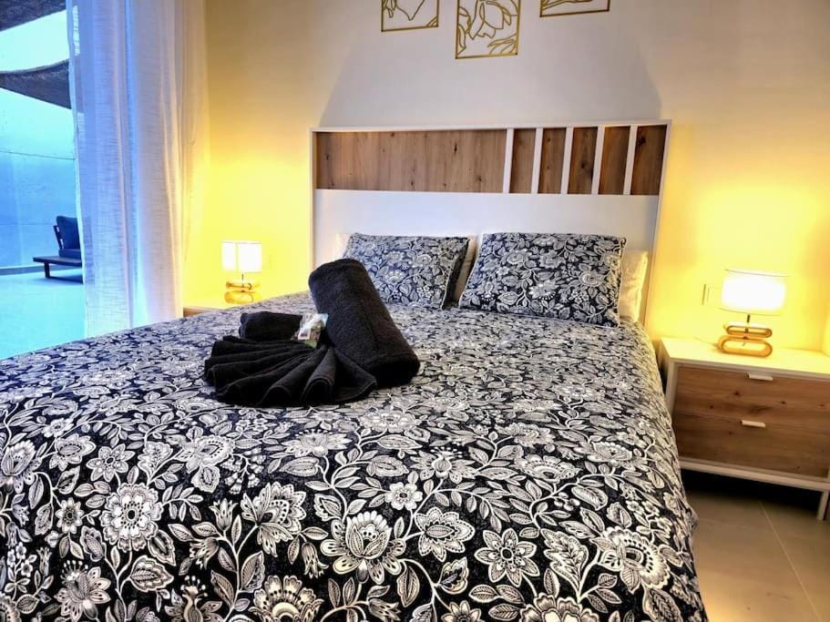 Samuel Luxury 2bedroom Apartment, Large patio, free wifi and private parking BY NAMASTE ELITE Apartment in Torremolinos