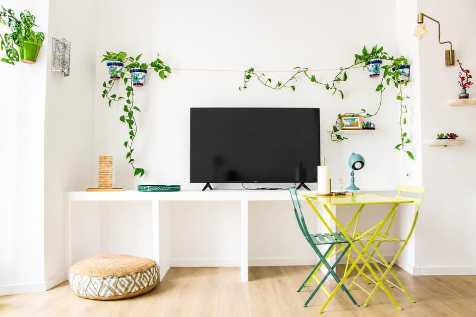 TV and multimedia, Dining area