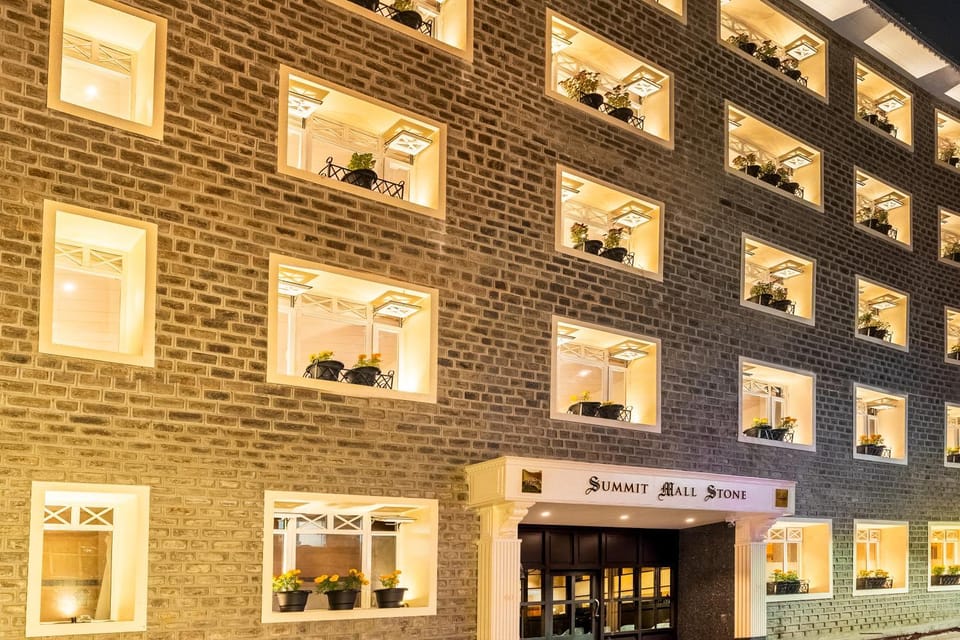 Property building, Facade/entrance