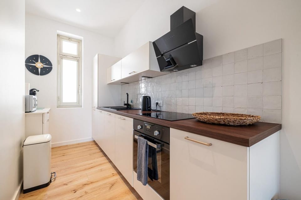 Large 2 Bedroom with Sea View 50m from Monaco Apartment in Monaco