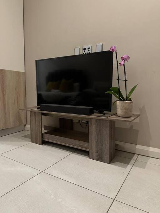 Menlyn Maine Golden Sands Apartment in Pretoria