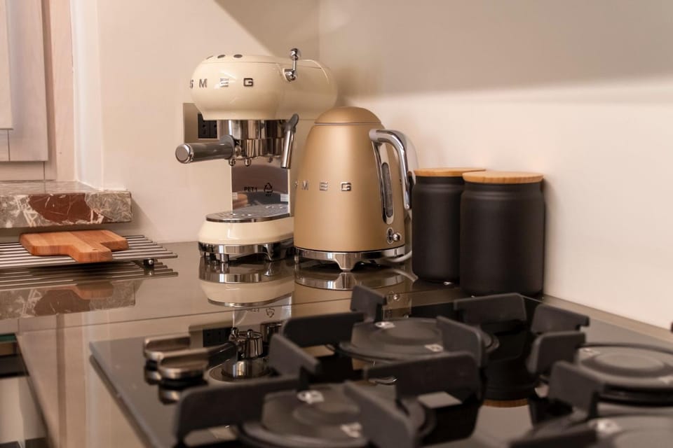 Coffee/tea facilities, Kitchen or kitchenette