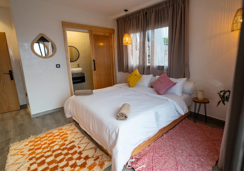 Bed, Photo of the whole room, Bedroom, towels, wardrobe