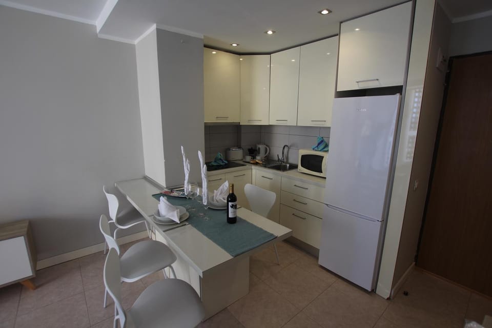 Kitchen or kitchenette, stove