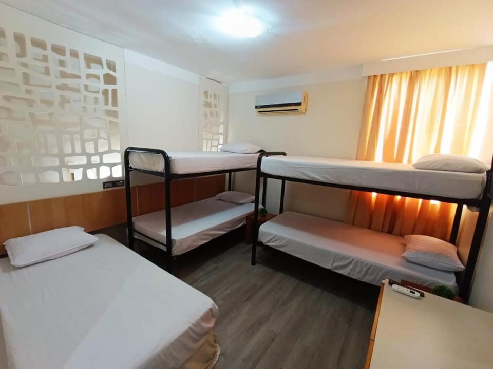 Bed, Photo of the whole room, Bedroom, bunk bed, air conditioner