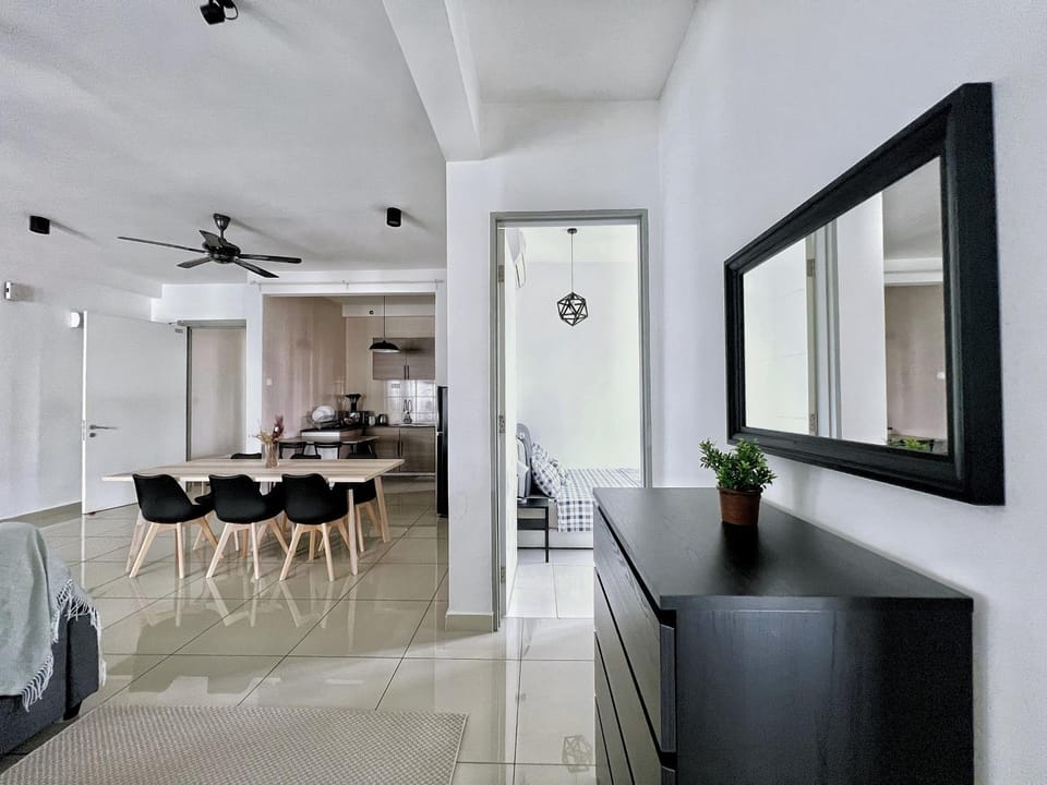 Rafflesia KL Big Family 3BR Condo Near LRT Apartment in Federal Territory of Kuala Lumpur