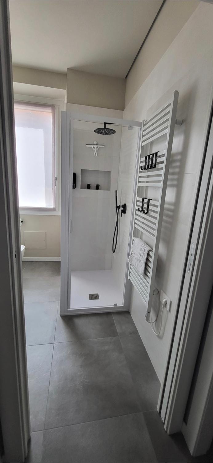 Kitchen or kitchenette, oven