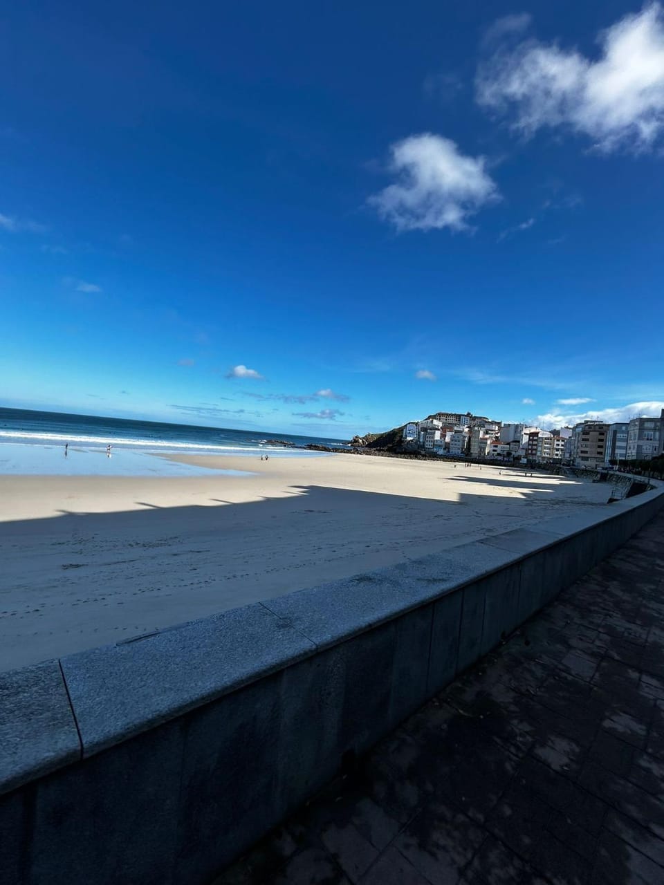Malpica Beach Apartment in Bergantiños