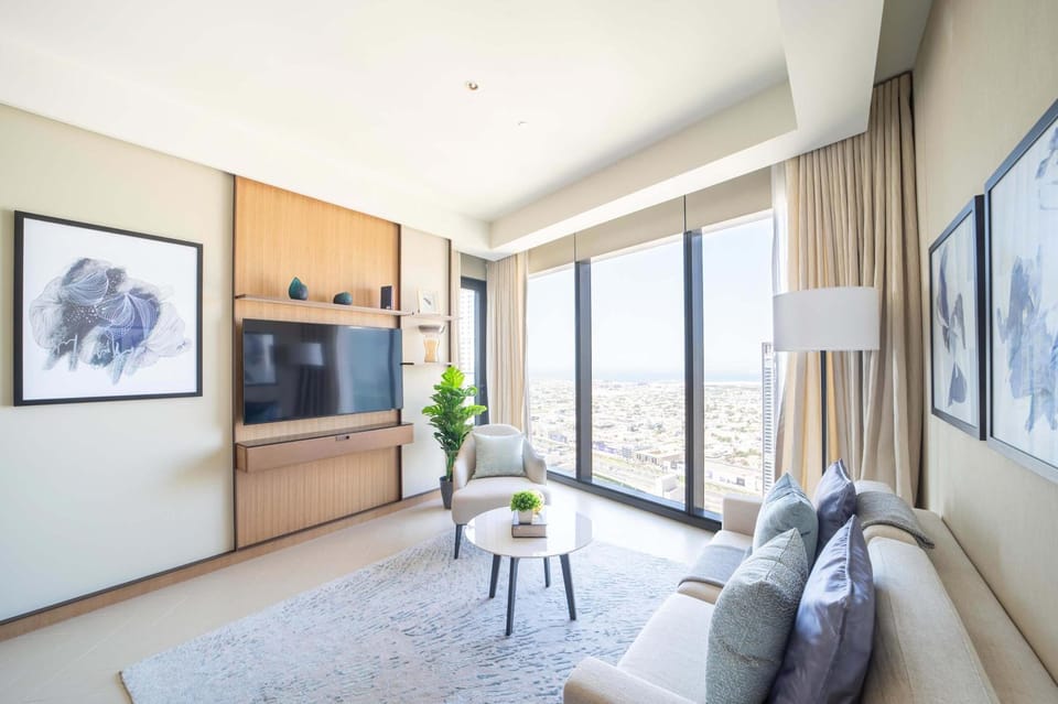 Frank Porter - The Address Opera Residences Apartment in Dubai