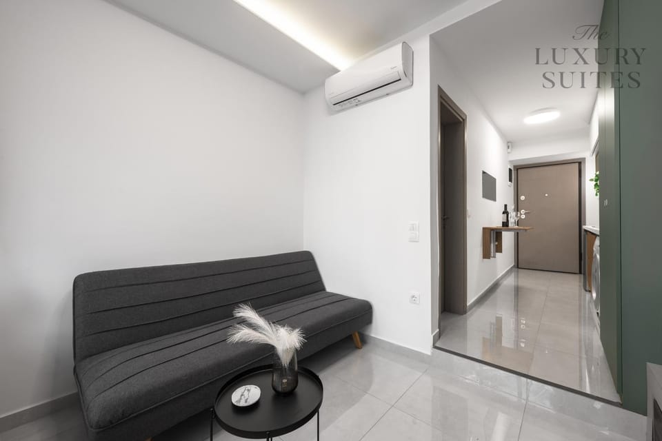 Living room, Seating area, air conditioner