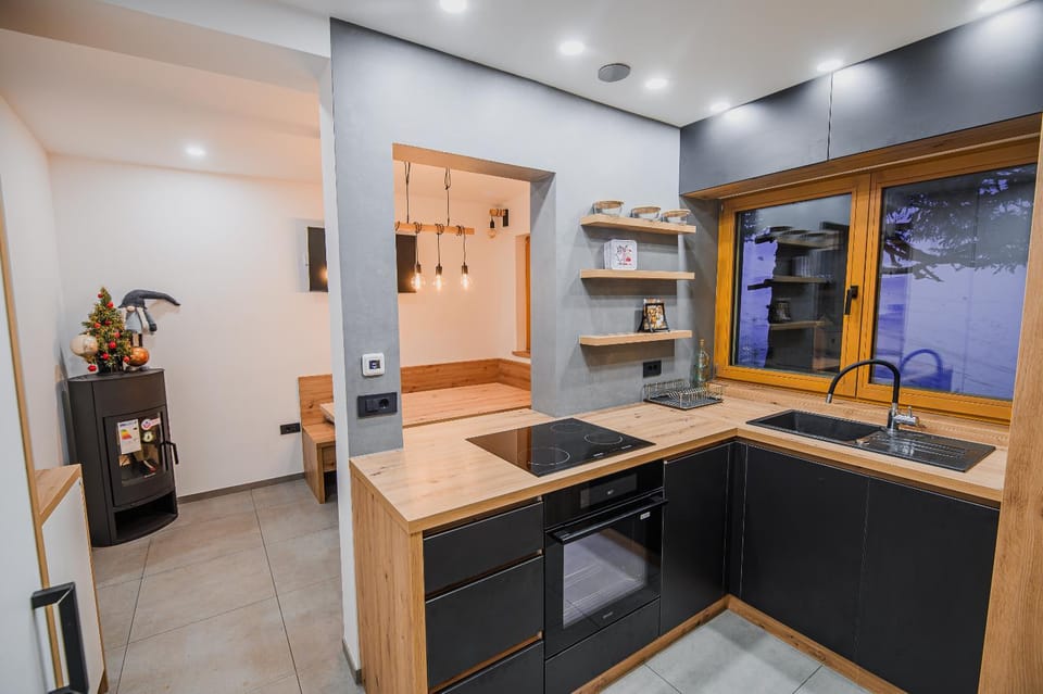 Kitchen or kitchenette, oven, stove