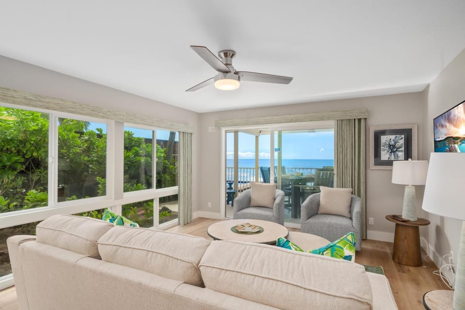 102 Kona Riviera House in Holualoa