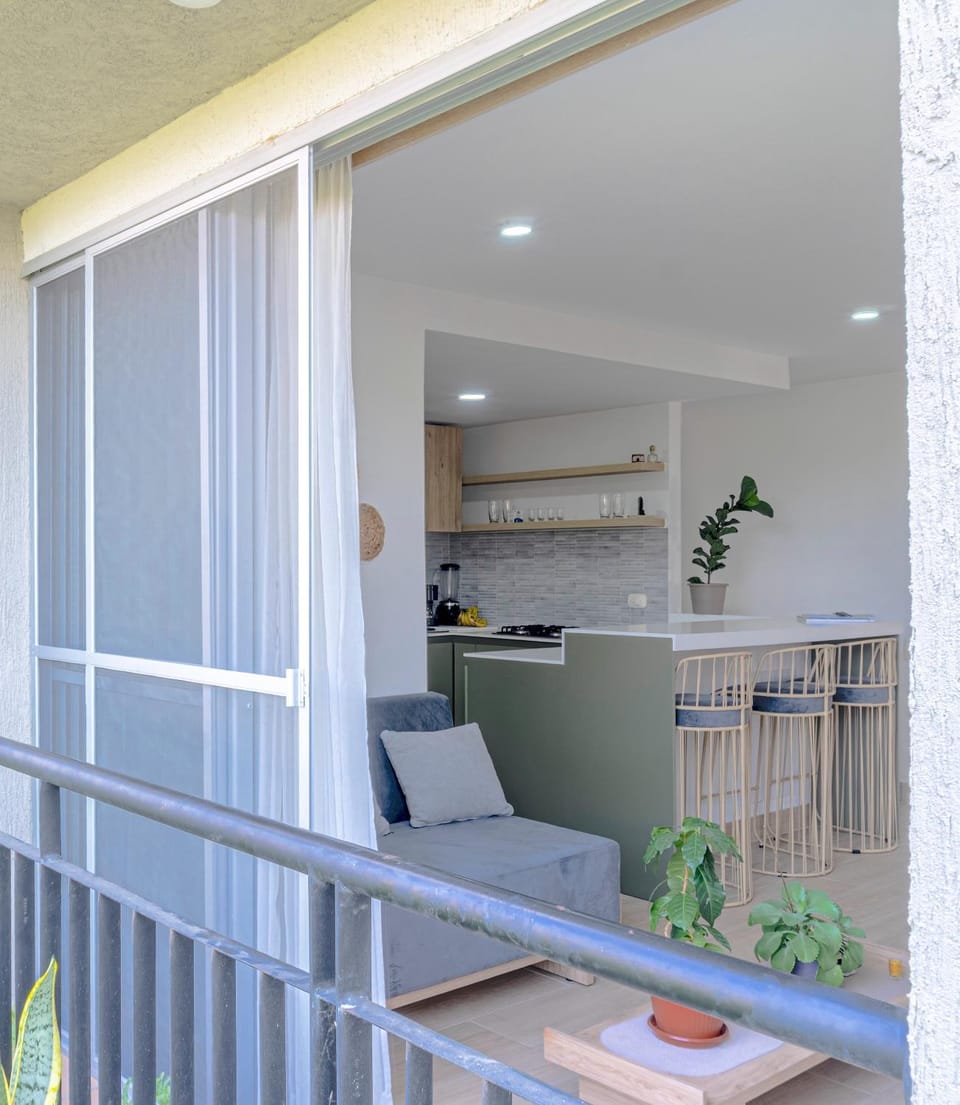 View (from property/room), Balcony/Terrace, Kitchen or kitchenette