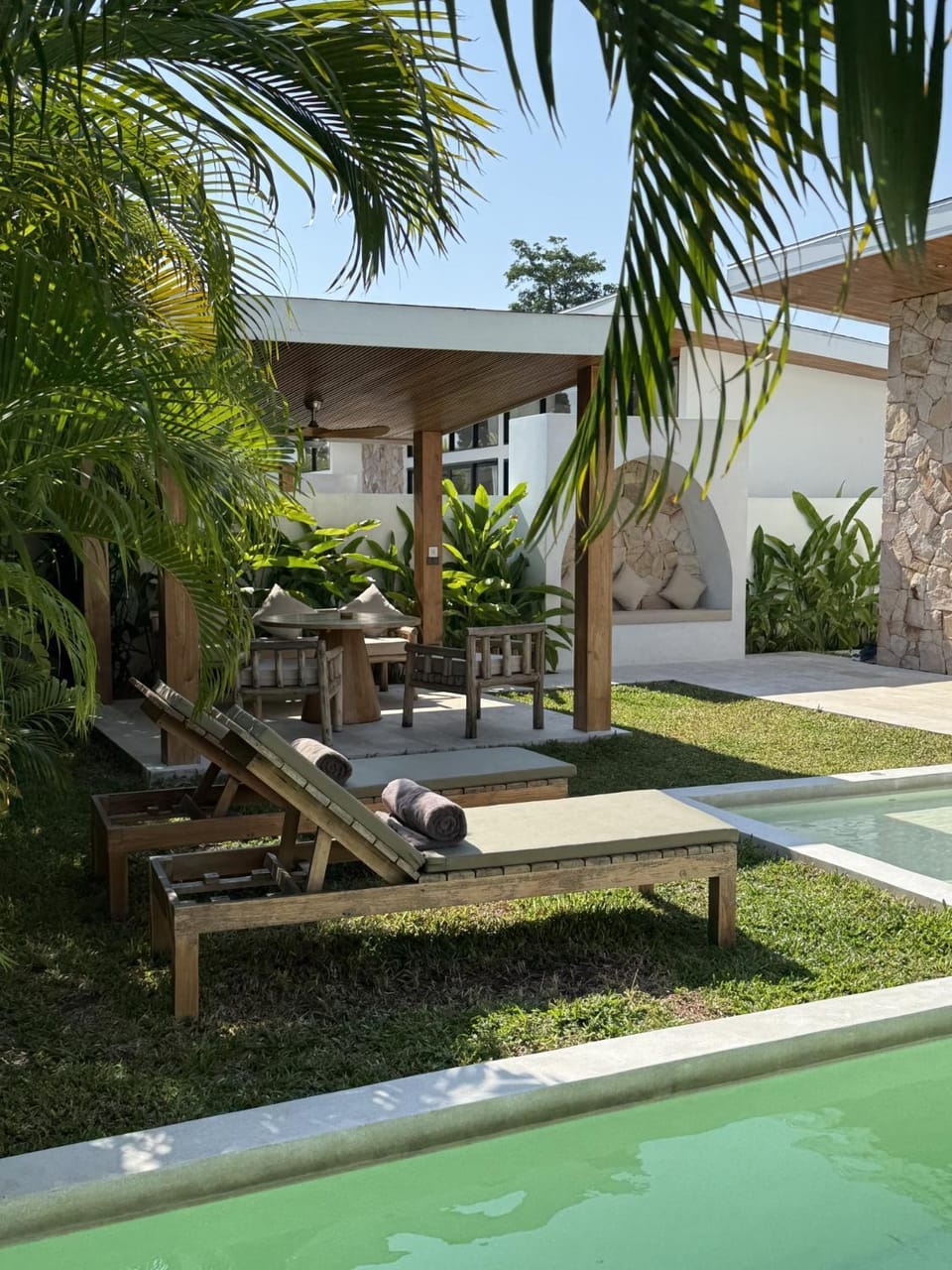 Patio, sunbed