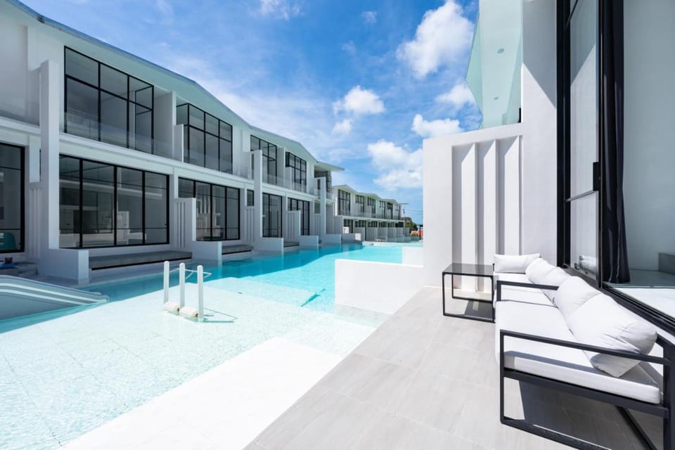 Beach Walk Condo 3br in Replay House in Ko Samui