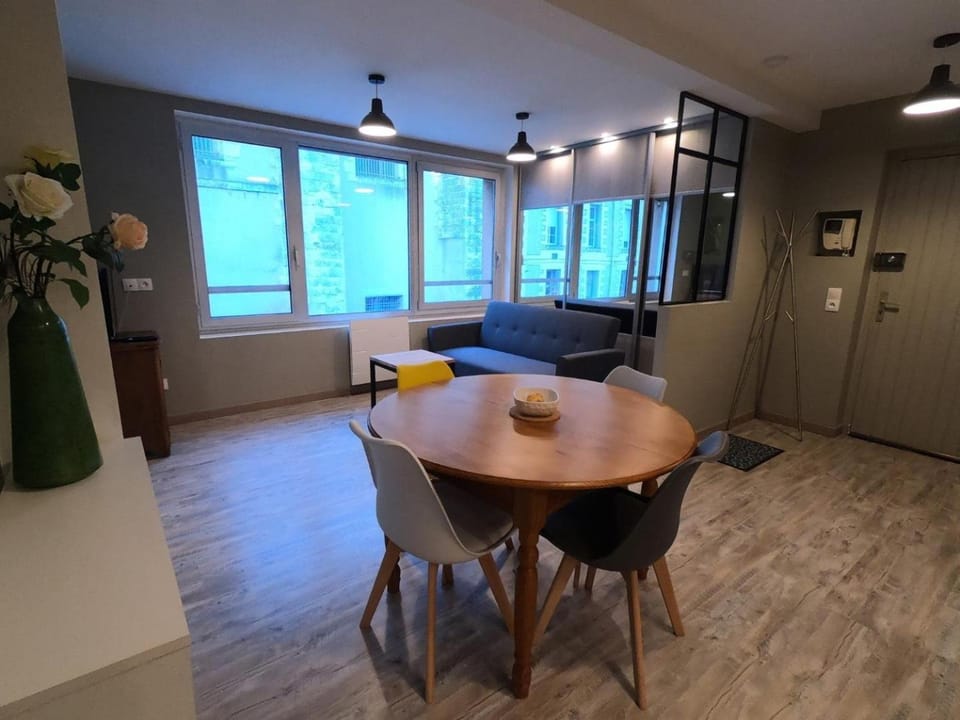 Le Solférino, cosy town centre with car park Apartment in Poitiers