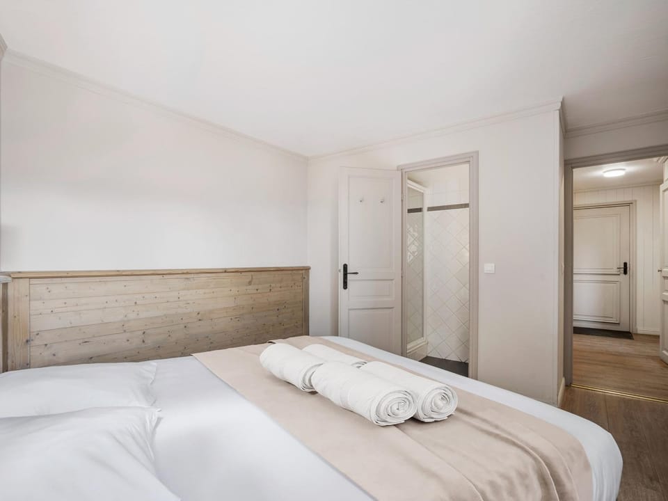Appartement 75m² avec cheminée proche pistes, 3 chambres, pour 8 personnes - FR-1-640-65 Apartment in Les Allues